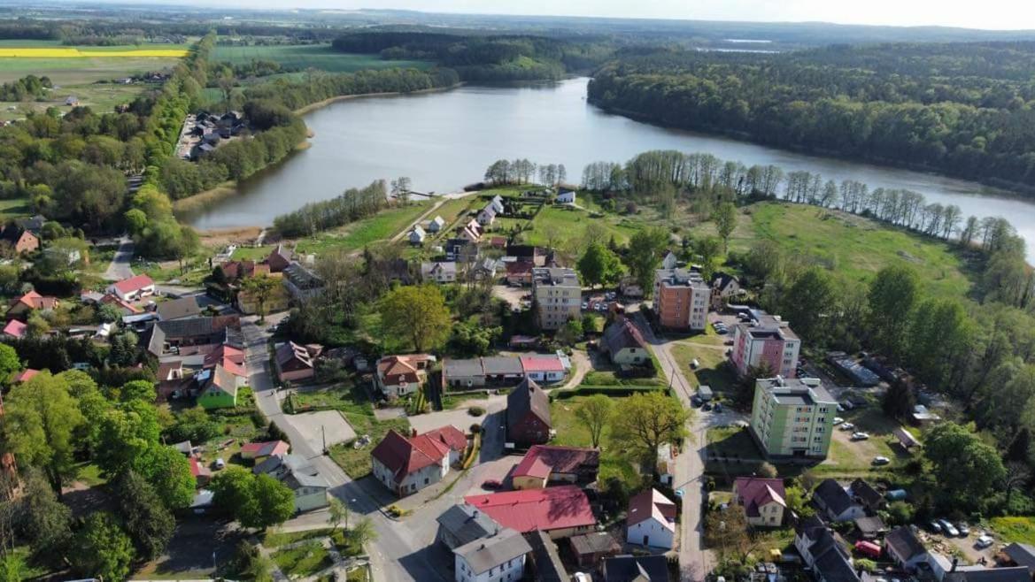 Dom Nad Jeziorem - Natalia Kołczewo Eksteriør billede